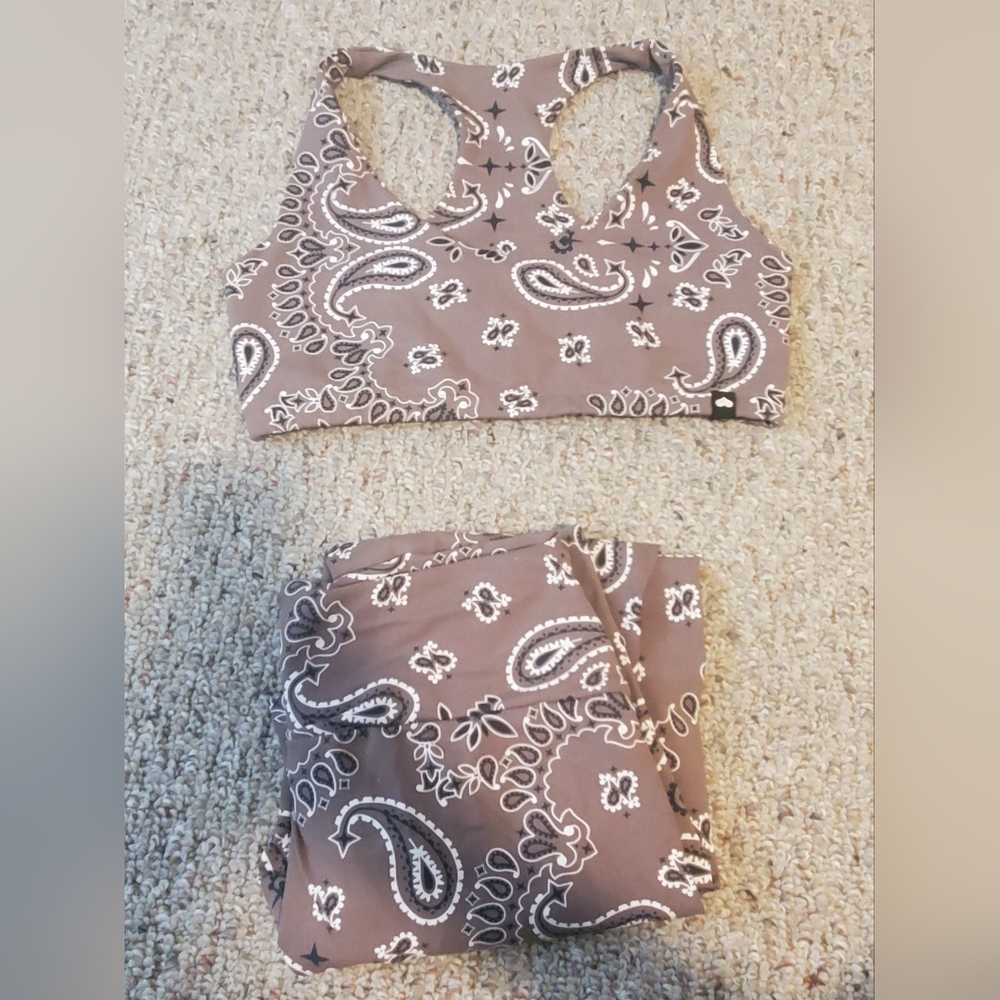 Booty by Brabants SET Mocha Bandana Curvy Leggings & Top